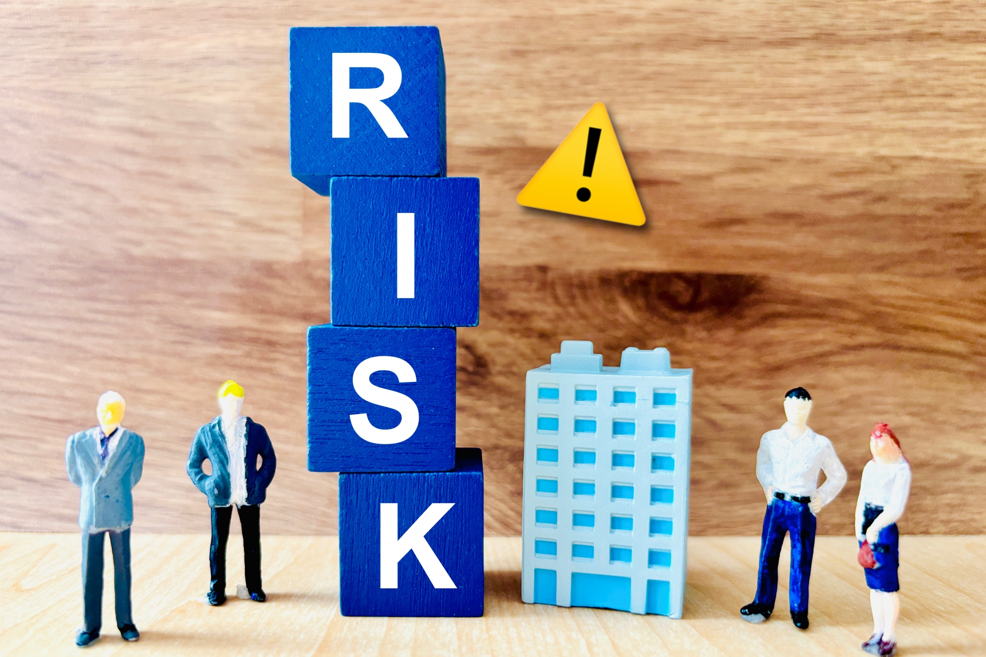 プレモーテム分析とは?新規事業の失敗を未然に防ぐリスク予測手法